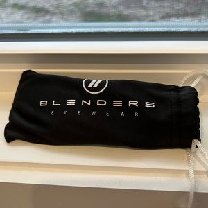 Black Blenders with case